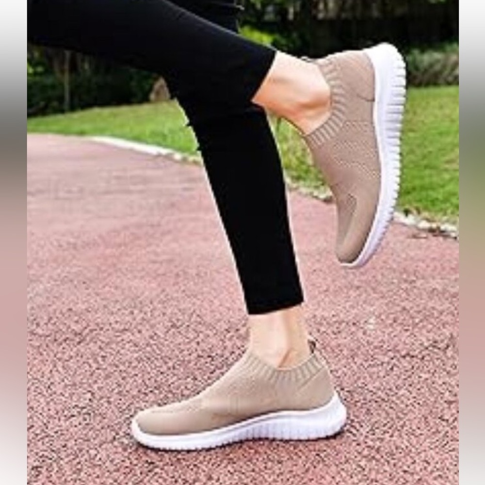 Tommy Bahama Light/Natural Slip On Sneaker